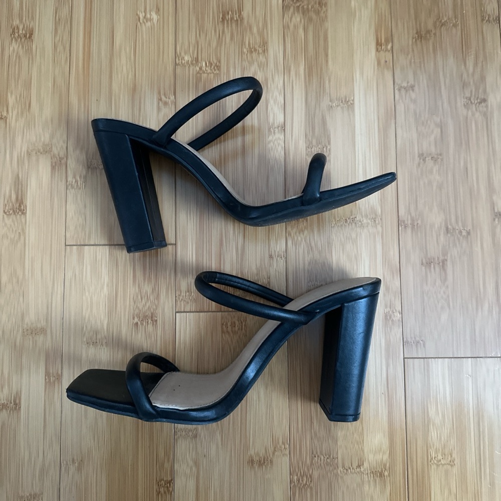Forever 21 Black Heeled Sandals